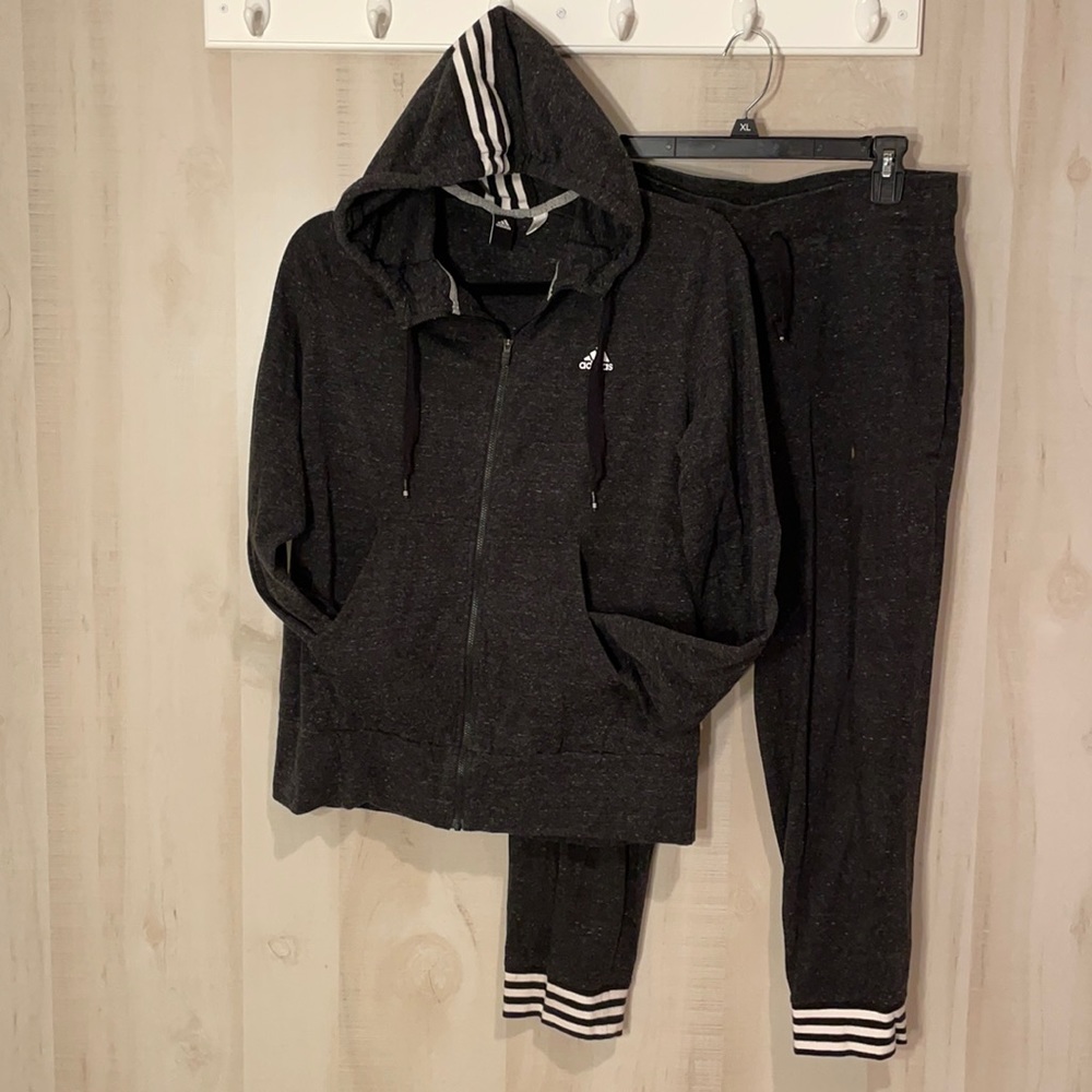 Adidas Hooded Jacket and Capri Jogger Pants Set (RARE FIND)